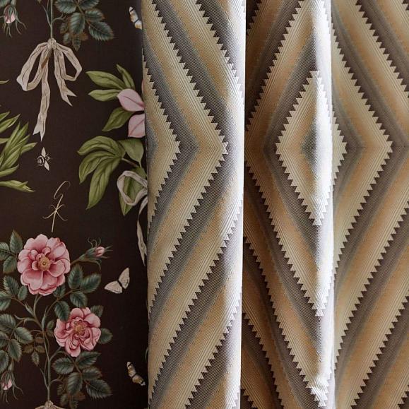Обои Sanderson 217313 Cupid's Beau Morel/Mantle