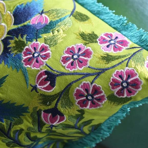 Подушка CCDG1464, Brocart Decoratif Embroidered, Lime, Designers Guild 50 x 50см