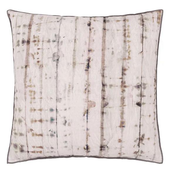 Подушка CCDG1395, Kyoto Flower, Slate, Designers Guild 50 x 50см