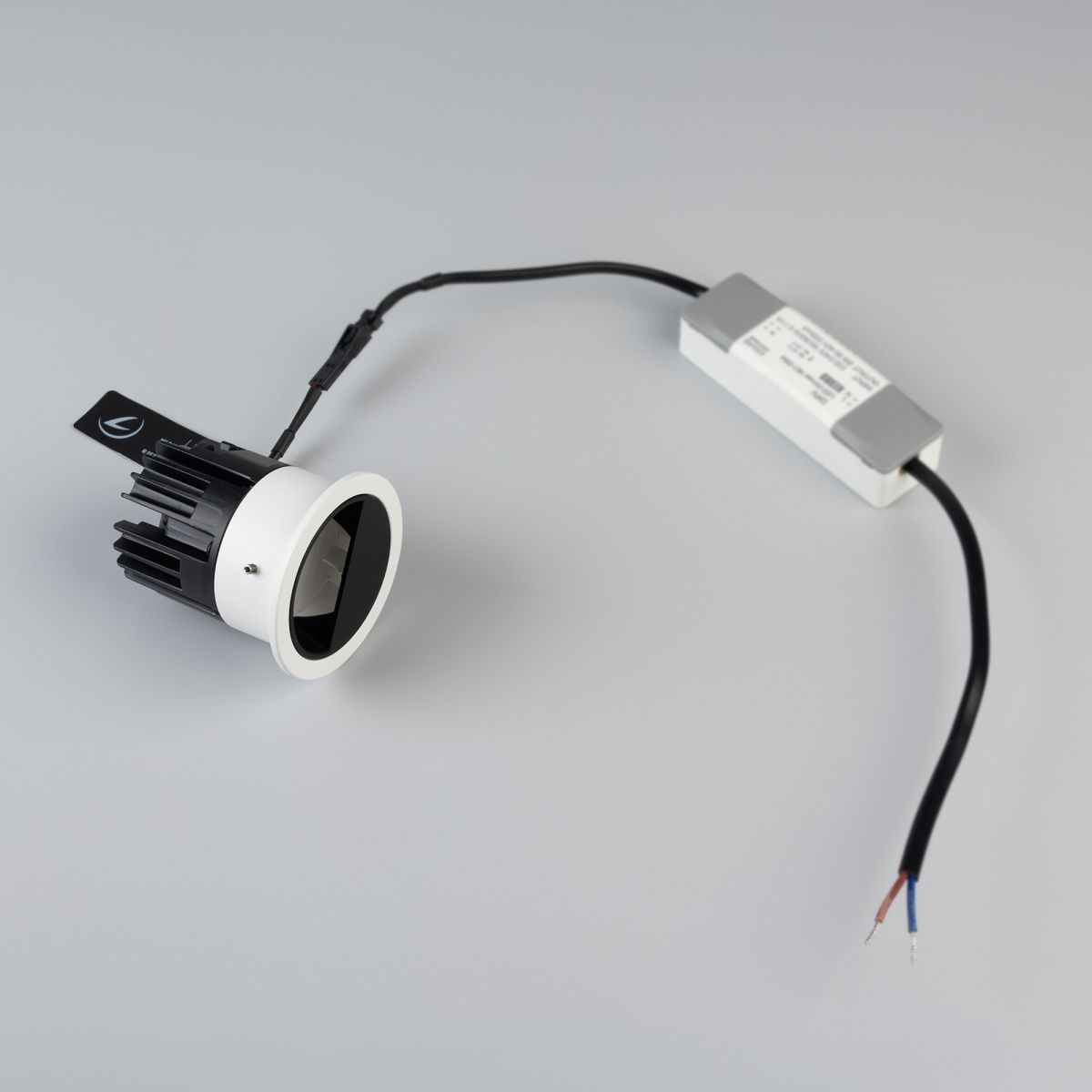 Встраиваемый светильник Arlight DL-VEILA-R63-8W Day4000 (Белый RAL9003, A44x46 deg, 230V) (IP20 Металл) 064958