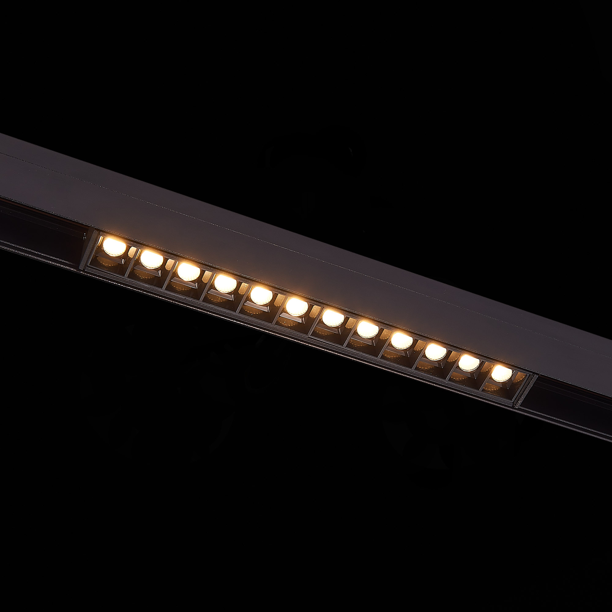 Трековый светильник ST Luce Seide ST361.436.12