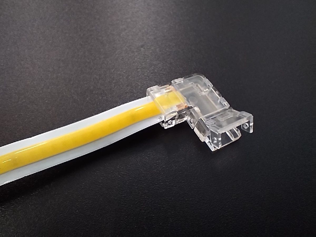 Набор угловых прижимных коннекторов Fiberli 12830204
