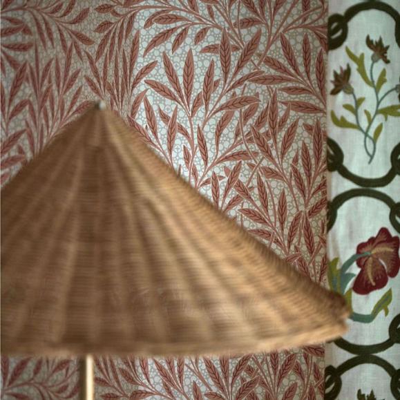 Обои Morris 217186 Emery's Willow Chrysanthemum Pink