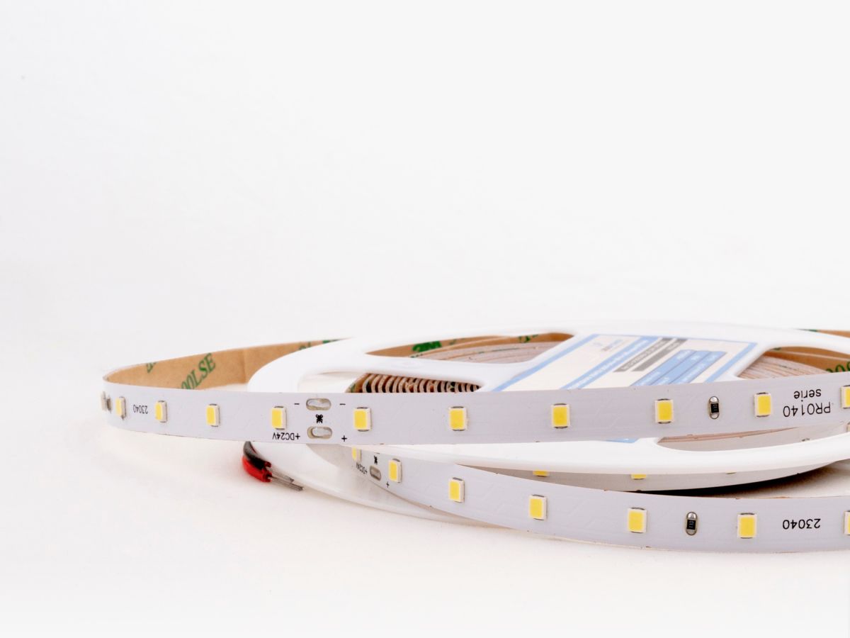 Светодиодная лента LEDS POWER двухрядная 16мм 2835 240/м (22Вт/м) 24В холодная, серия ПРО140 005133