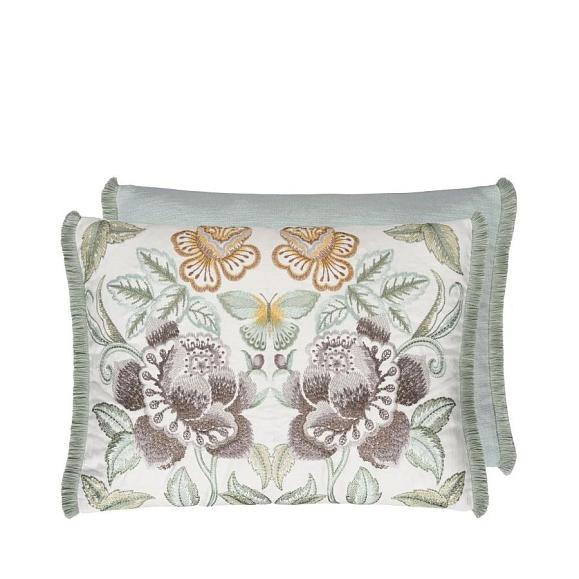 Подушка CCDG1502, Isabella Embroidered, Cameo, Designers Guild 60 x 45см