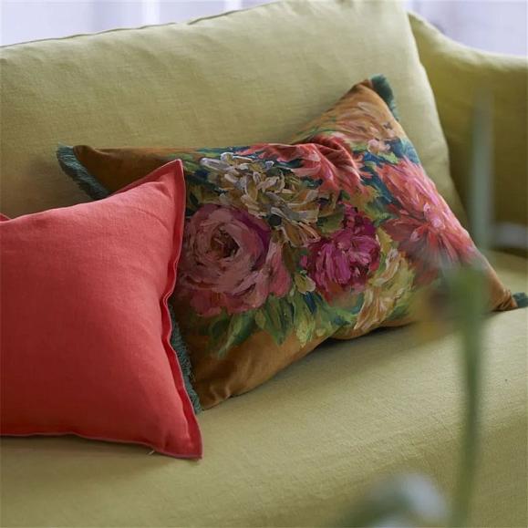 Подушка CCDG1462, Fleurs D Artistes Velours, Terracotta, Designers Guild 60 x 45см