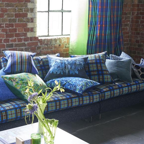 Подушка CCDG1140, Bandipur, Azure, Designers Guild 60 x 45см