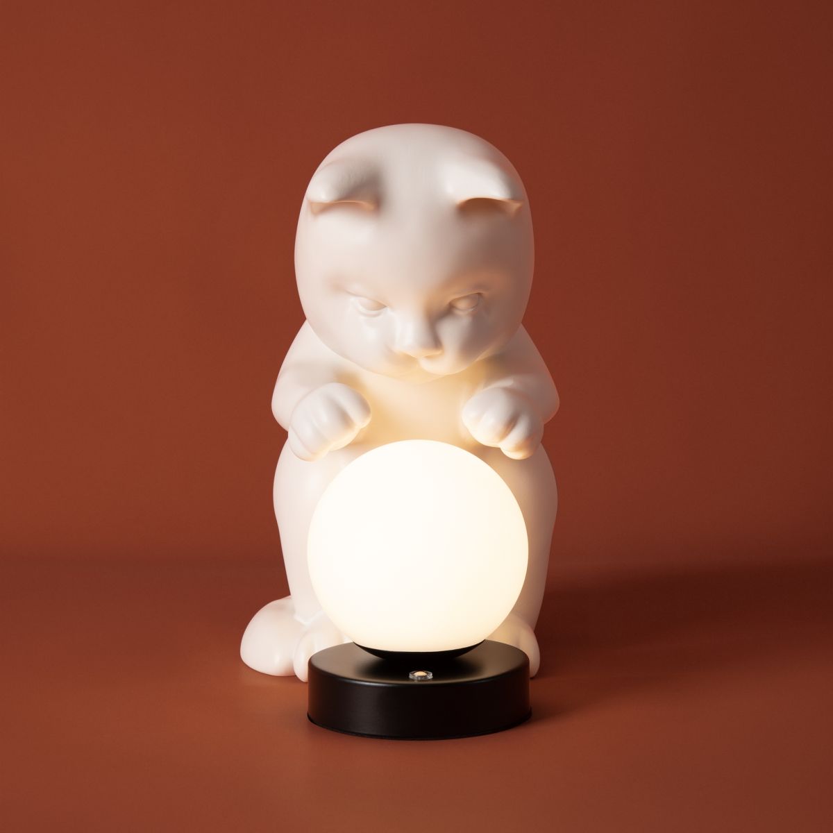 Настольная лампа с аккумулятором Freya Whisker FR5607TL-01W