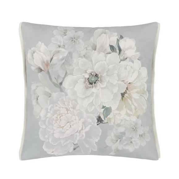 Подушка CCDG1491, Fleur Blanche, Platinum, Designers Guild 50 x 50см