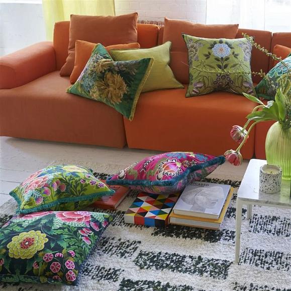 Подушка CCDG1454, Brocart Decoratif Velours, Moss, Designers Guild 55 x 55см