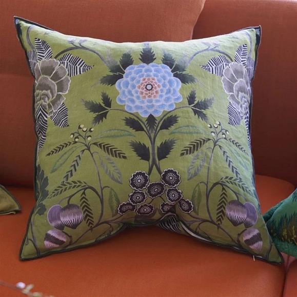 Подушка CCDG1454, Brocart Decoratif Velours, Moss, Designers Guild 55 x 55см
