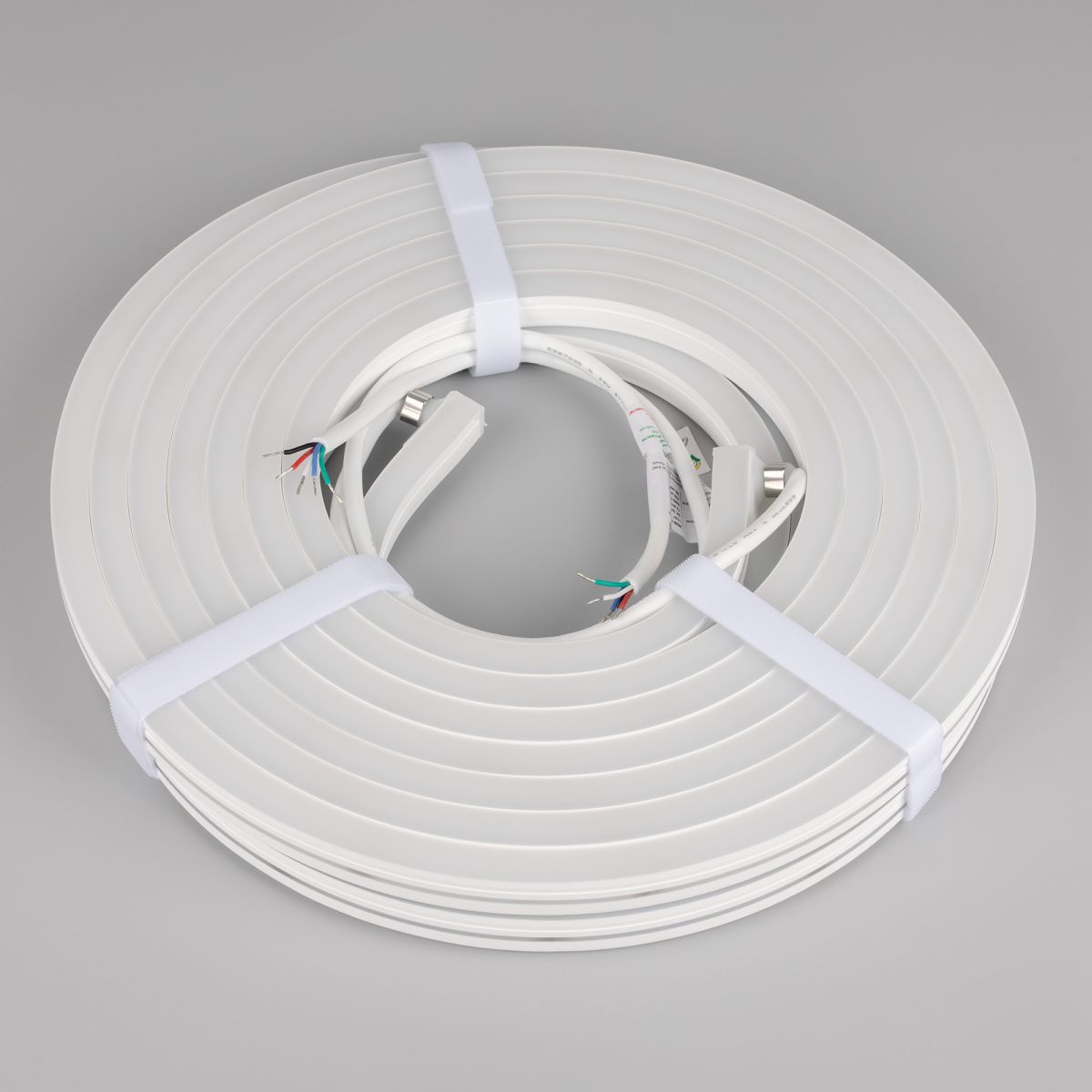 Светодиодная лента герметичная Arlight MOONLIGHT-PRO-SIDE-X336-12x17mm 24V RGBW-Warm (12 W/m, IP67, 10m, wire x2) (Вывод боковой) 055319