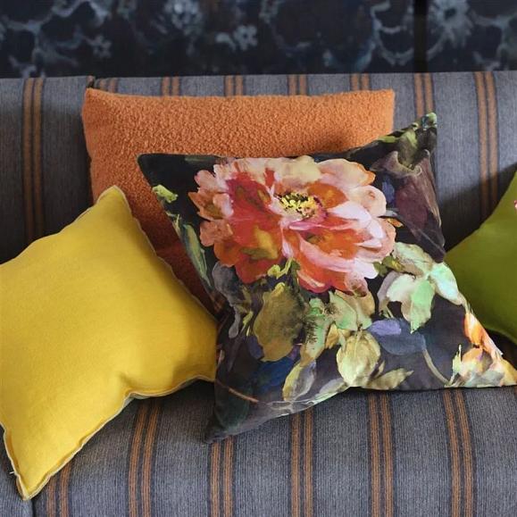 Подушка CCDG1281, Gertrude Rose, Chestnut, Designers Guild 55x55см