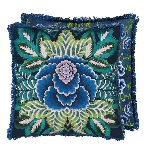 Подушка CCDG1466, Rose De Damas Embroidered, Indigo, Designers Guild 50 x 50см