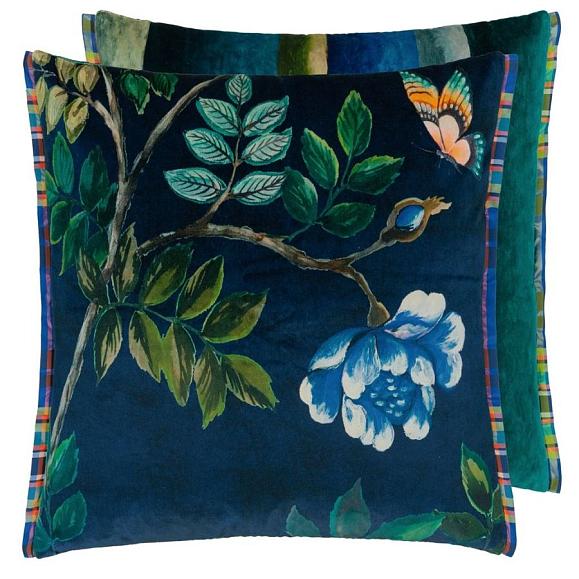 Подушка CCDG1215, Porcelaine de Chine Velours, Indigo, Designers Guild 55 x 55см