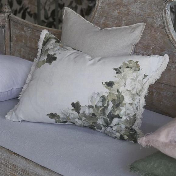 Подушка CCDG1463, Fleurs D Artistes, Sepia, Designers Guild 60 x 45см