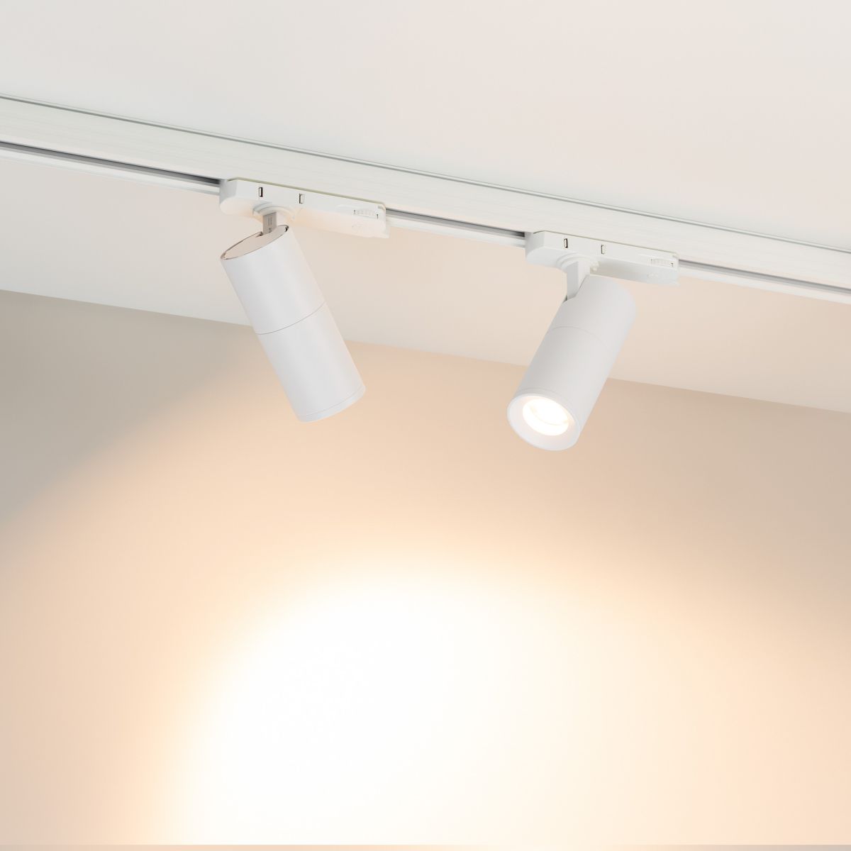 Трековый трехфазный светильник Arlight LGD-ARTEMIS-TRACK-4TR-R55-12W Warm2700 (WH, 8-80 deg, 230V, TRIAC) (IP20 Металл) 053474
