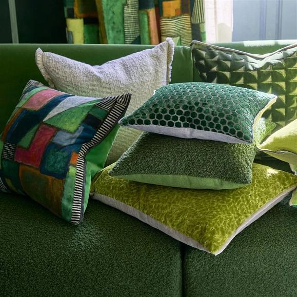 Подушка CCDG1578, Raku Patchwork Velvet, Emerald, Designers Guild 50 x 50см